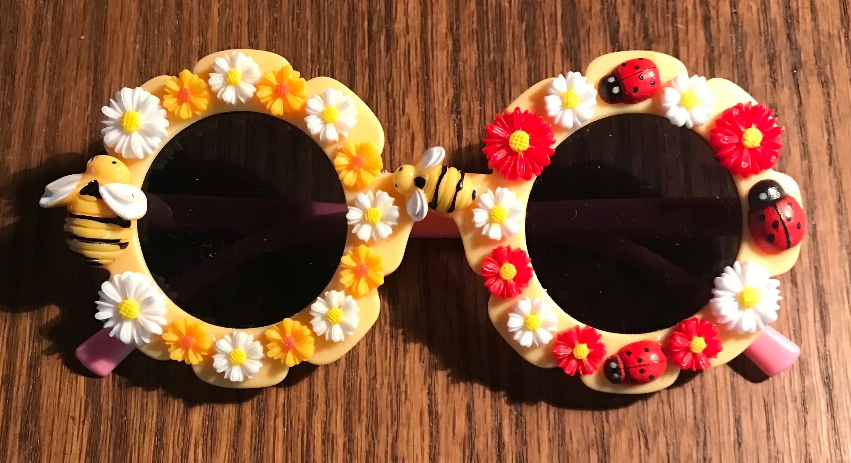 Sunnies, sunglasses for children, bling